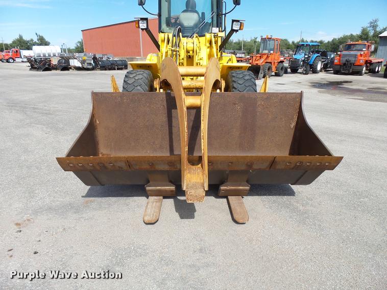 image for item L2666 2004 New Holland LW110B wheel loader
