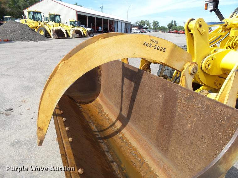 image for item L2666 2004 New Holland LW110B wheel loader