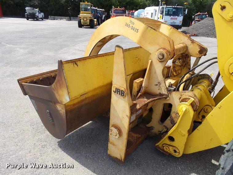 image for item L2666 2004 New Holland LW110B wheel loader