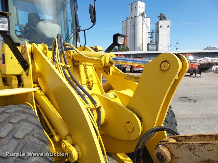 image for item L2666 2004 New Holland LW110B wheel loader