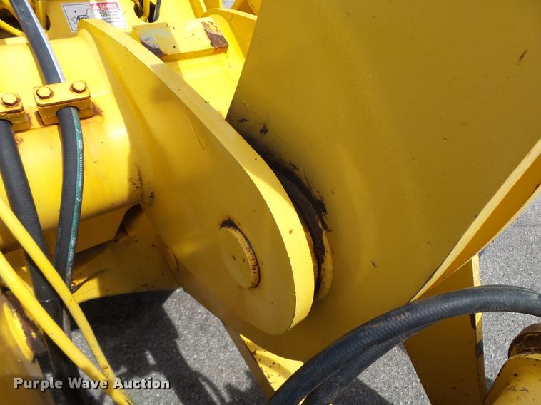 image for item L2666 2004 New Holland LW110B wheel loader