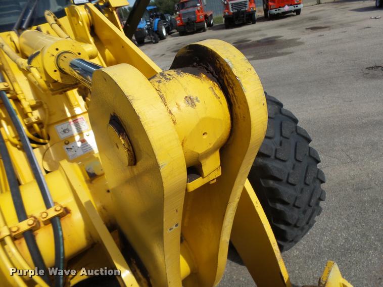 image for item L2666 2004 New Holland LW110B wheel loader