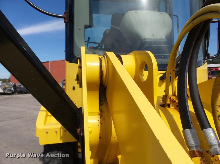 image for item L2666 2004 New Holland LW110B wheel loader