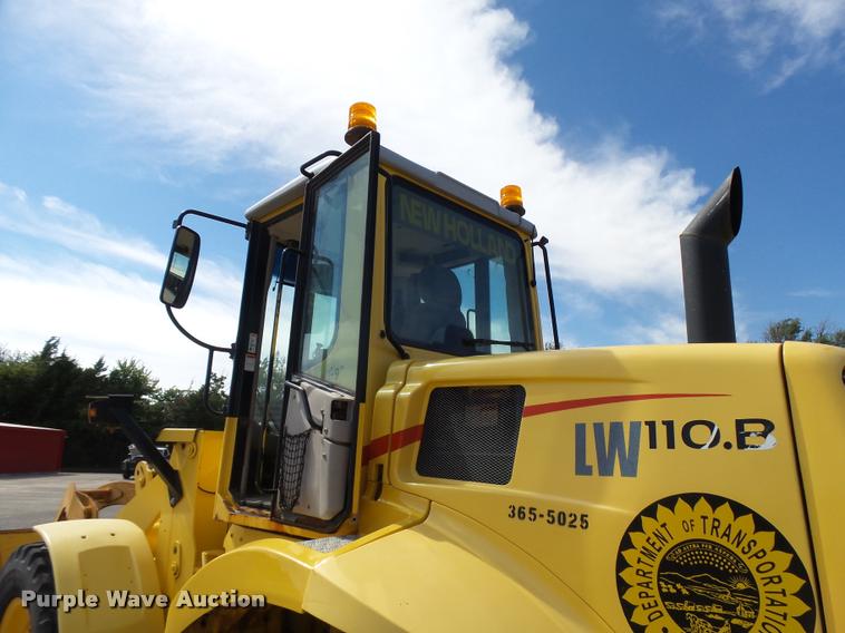 image for item L2666 2004 New Holland LW110B wheel loader