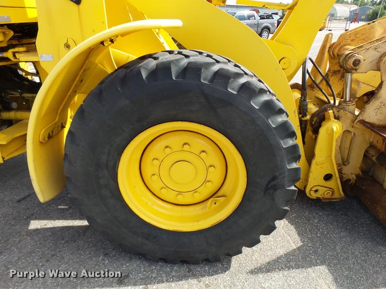image for item L2666 2004 New Holland LW110B wheel loader