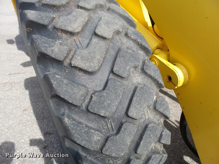 image for item L2666 2004 New Holland LW110B wheel loader