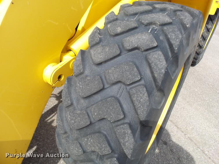 image for item L2666 2004 New Holland LW110B wheel loader
