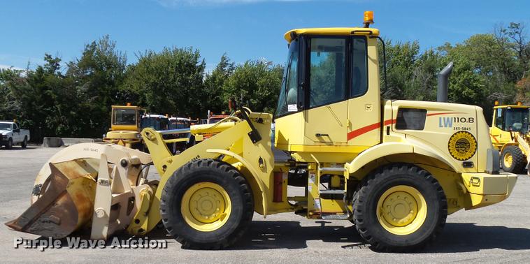image for item L2667 2004 New Holland LW110B wheel loader