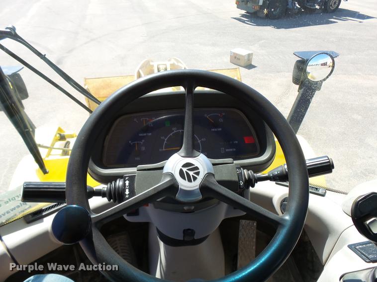 image for item L2667 2004 New Holland LW110B wheel loader