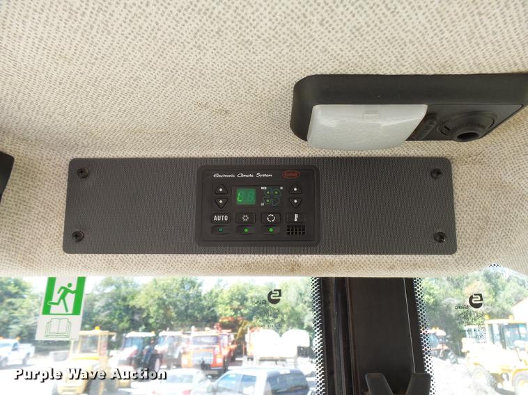 image for item L2667 2004 New Holland LW110B wheel loader