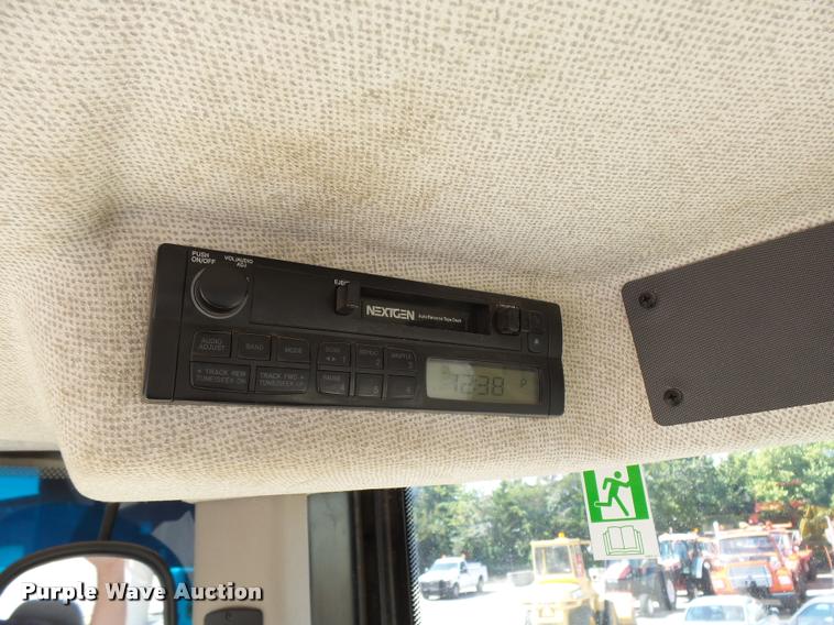 image for item L2667 2004 New Holland LW110B wheel loader