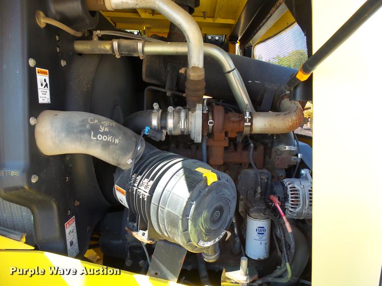 image for item L2667 2004 New Holland LW110B wheel loader