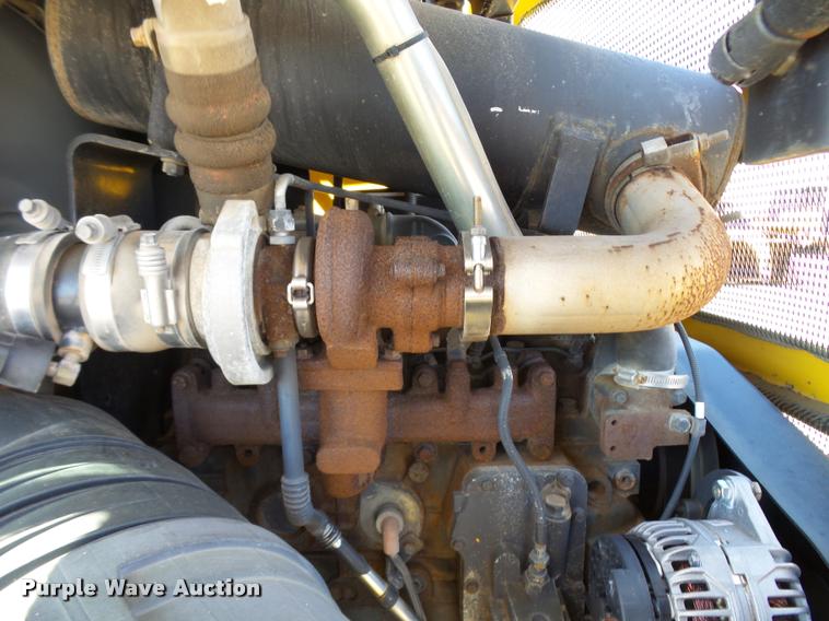 image for item L2667 2004 New Holland LW110B wheel loader