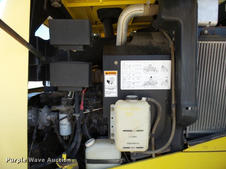 image for item L2667 2004 New Holland LW110B wheel loader