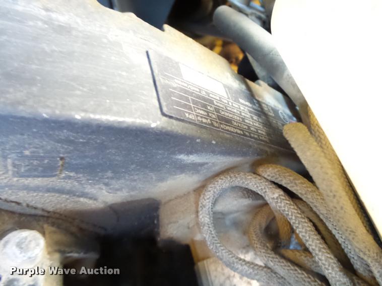 image for item L2667 2004 New Holland LW110B wheel loader