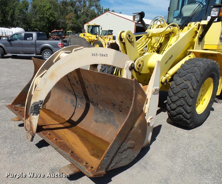 image for item L2667 2004 New Holland LW110B wheel loader