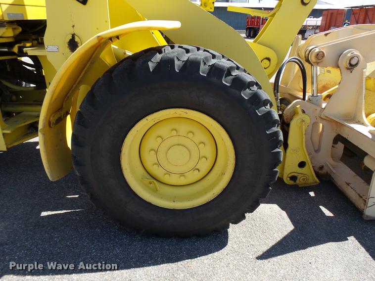 image for item L2667 2004 New Holland LW110B wheel loader