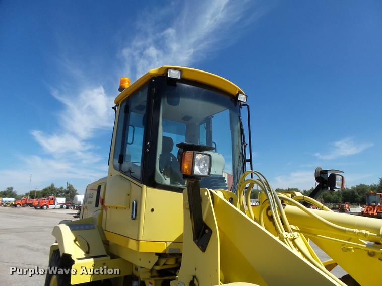 image for item L2667 2004 New Holland LW110B wheel loader