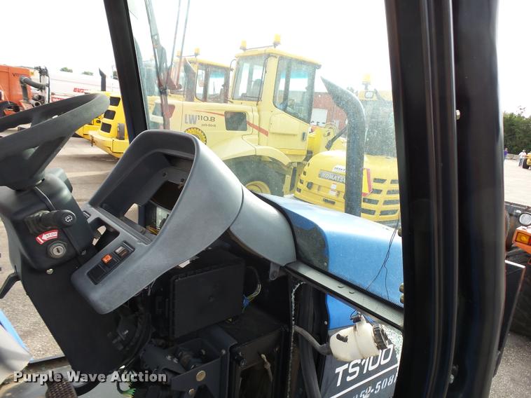 image for item L2668 2002 New Holland TS100 tractor