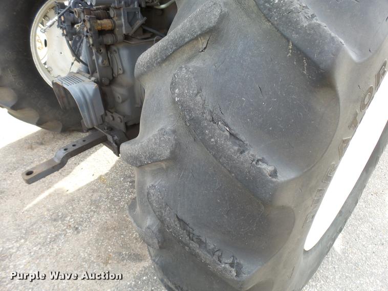 image for item L2668 2002 New Holland TS100 tractor