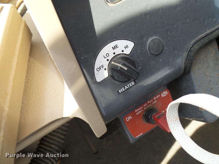 image for item L2670 1998 John Deere 244H wheel loader