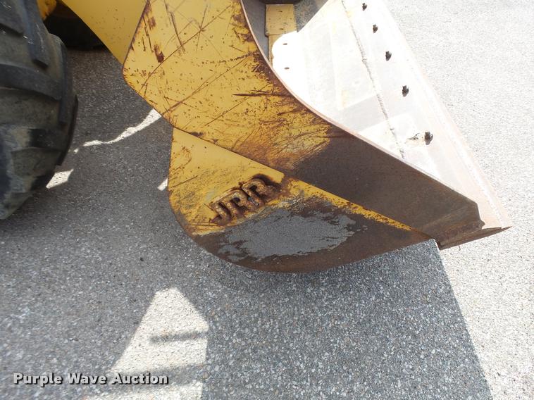 image for item L2670 1998 John Deere 244H wheel loader