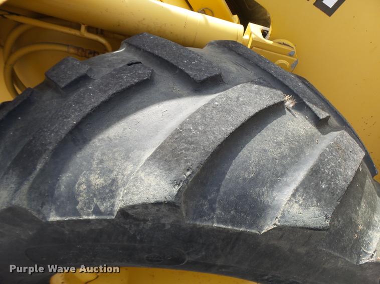 image for item L2670 1998 John Deere 244H wheel loader