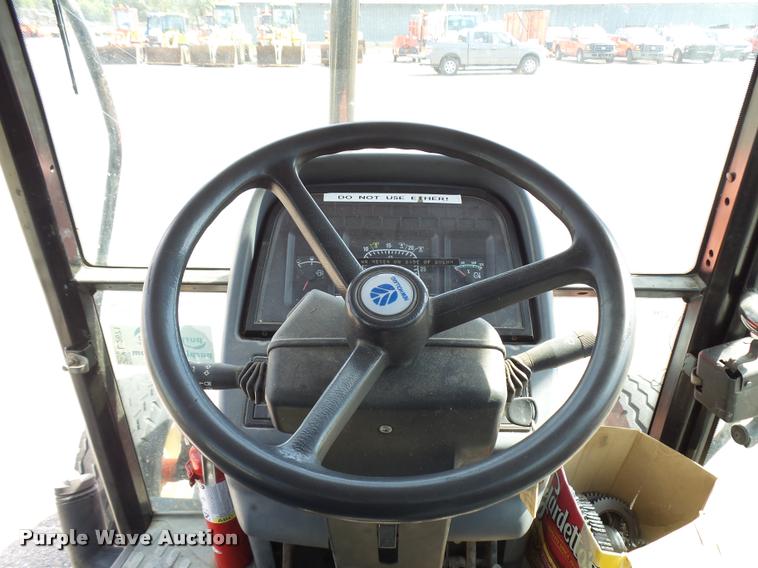 image for item L2671 1999 New Holland TS100 tractor