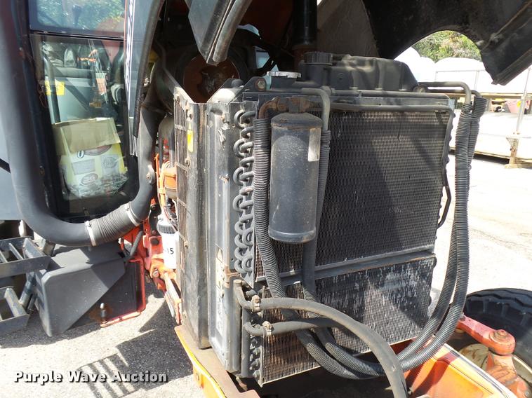 image for item L2671 1999 New Holland TS100 tractor