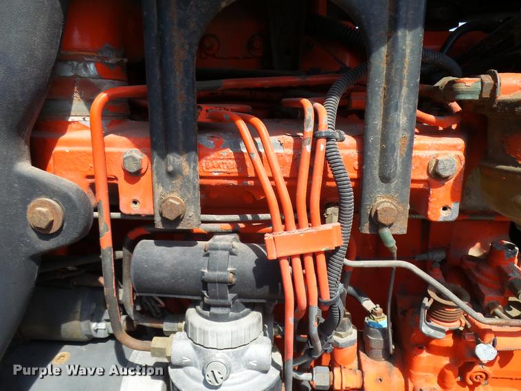 image for item L2671 1999 New Holland TS100 tractor