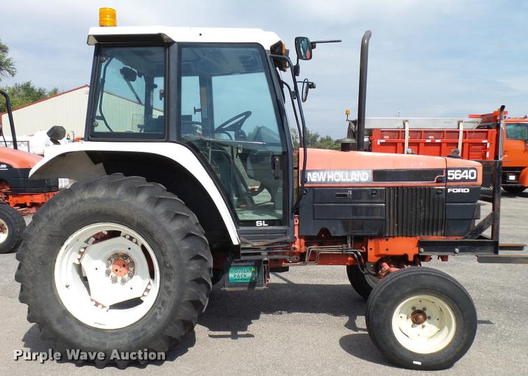 image for item L2672 1997 New Holland 5640SL tractor