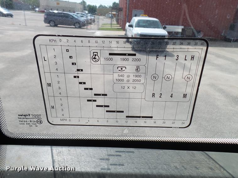 image for item L2672 1997 New Holland 5640SL tractor