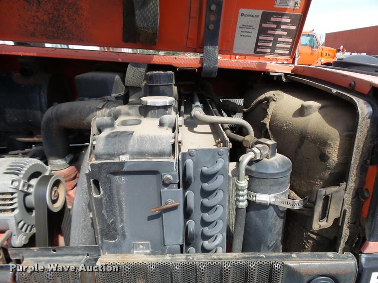 image for item L2672 1997 New Holland 5640SL tractor