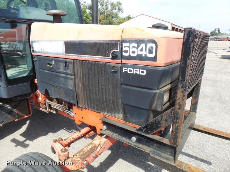 image for item L2672 1997 New Holland 5640SL tractor