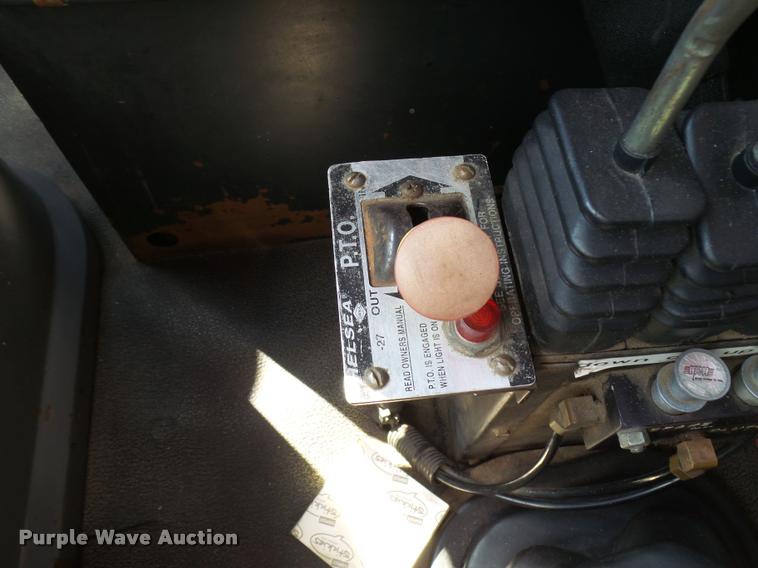 image for item L2673 1996 Ford LNT9000 flatbed truck