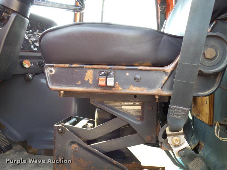 image for item L2673 1996 Ford LNT9000 flatbed truck