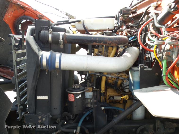 image for item L2673 1996 Ford LNT9000 flatbed truck