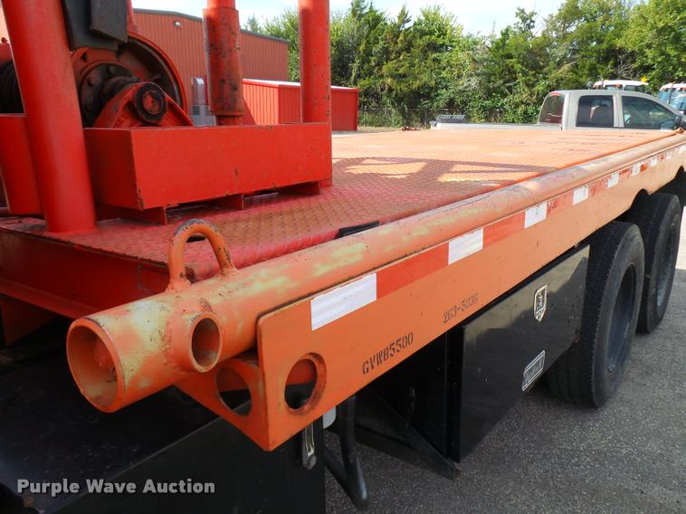 image for item L2673 1996 Ford LNT9000 flatbed truck