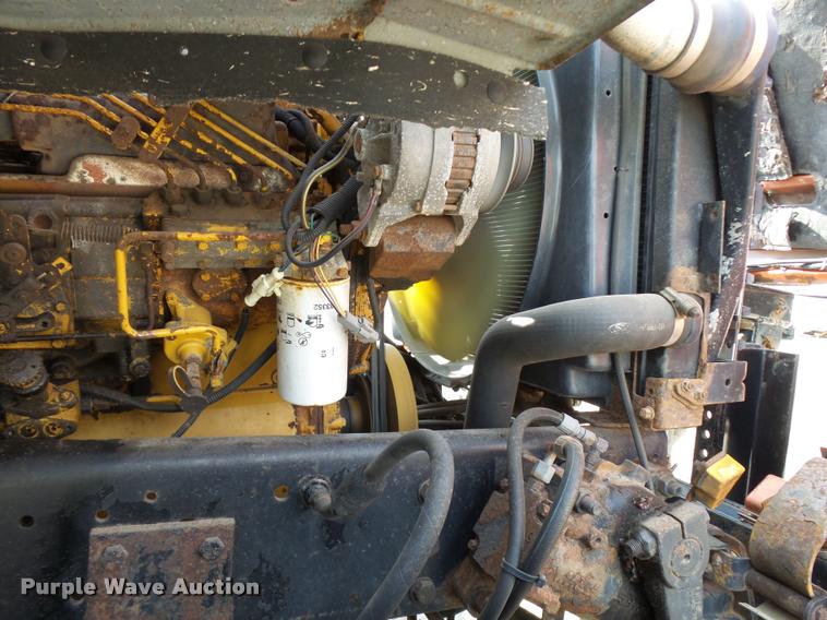 image for item L2674 1997 Ford LNT9000 flatbed truck