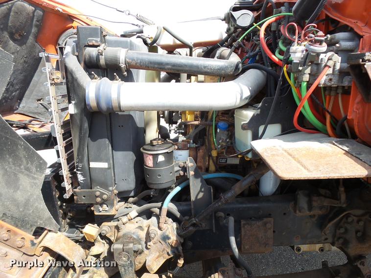 image for item L2674 1997 Ford LNT9000 flatbed truck