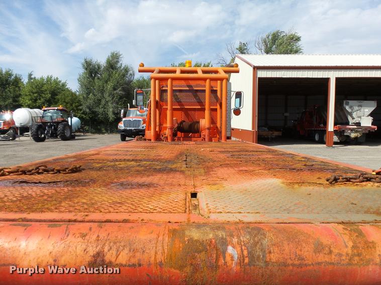 image for item L2674 1997 Ford LNT9000 flatbed truck