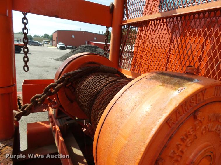 image for item L2674 1997 Ford LNT9000 flatbed truck