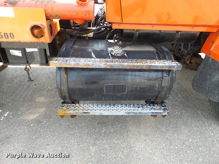 image for item L2674 1997 Ford LNT9000 flatbed truck