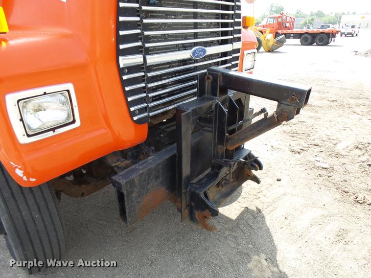 image for item L2674 1997 Ford LNT9000 flatbed truck