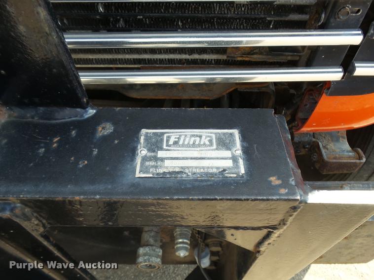 image for item L2674 1997 Ford LNT9000 flatbed truck