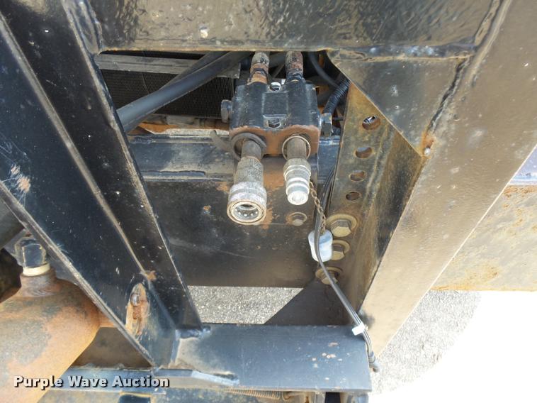 image for item L2674 1997 Ford LNT9000 flatbed truck