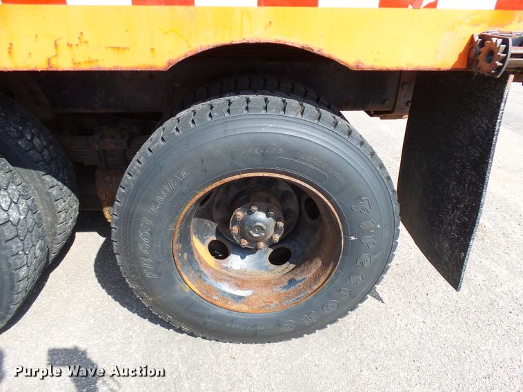 image for item L2674 1997 Ford LNT9000 flatbed truck