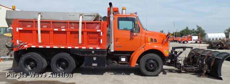 image for item L2675 2001 Sterling L7500 dump truck
