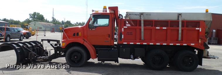 image for item L2675 2001 Sterling L7500 dump truck