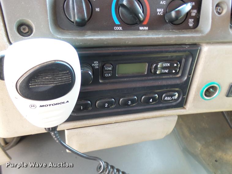 image for item L2675 2001 Sterling L7500 dump truck